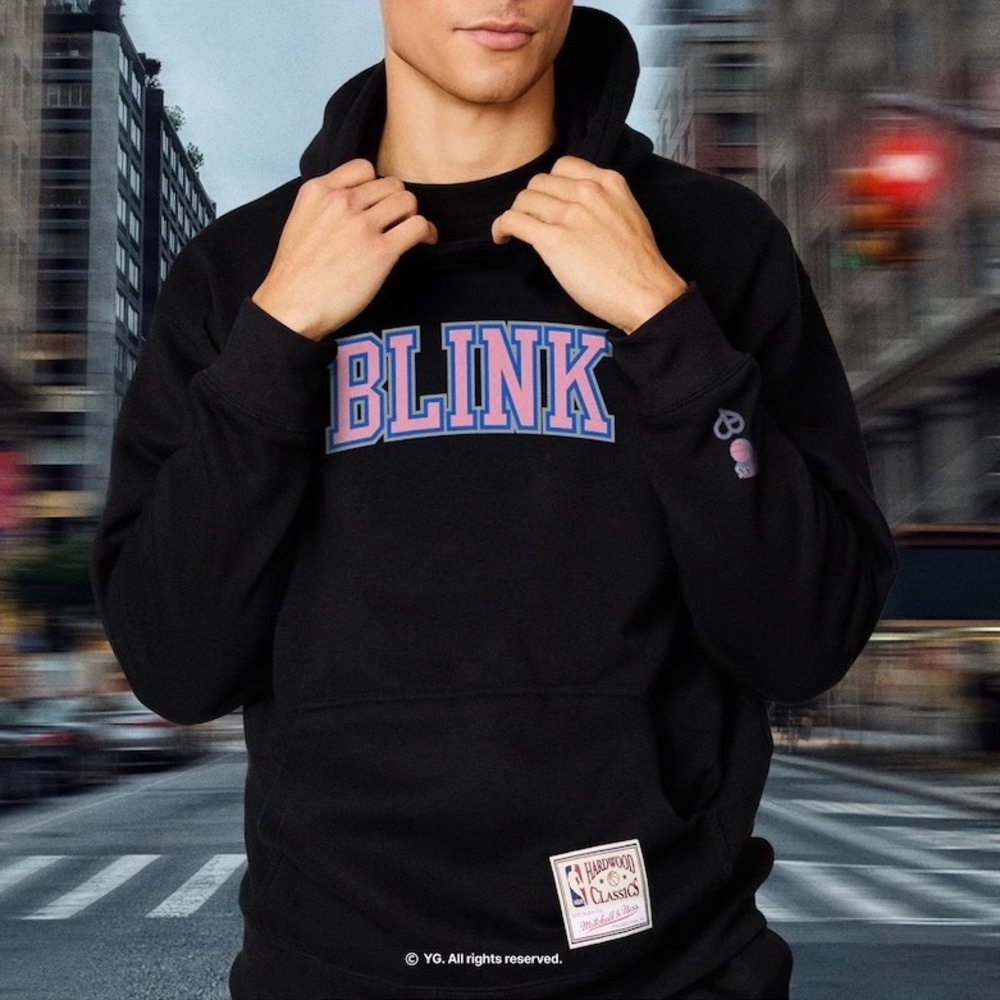 Mitchell & Ness Blackpink x NBA New York Knicks Hoodie Black BLINK TH17679 Large - Picture 3 of 5